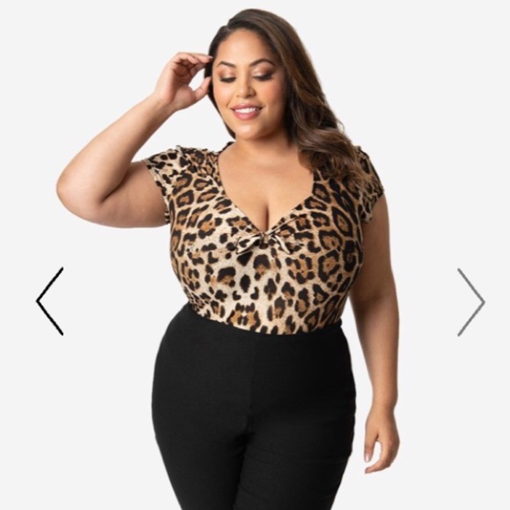 BNWT Unique Vintage Sweetheart Rosemary Top